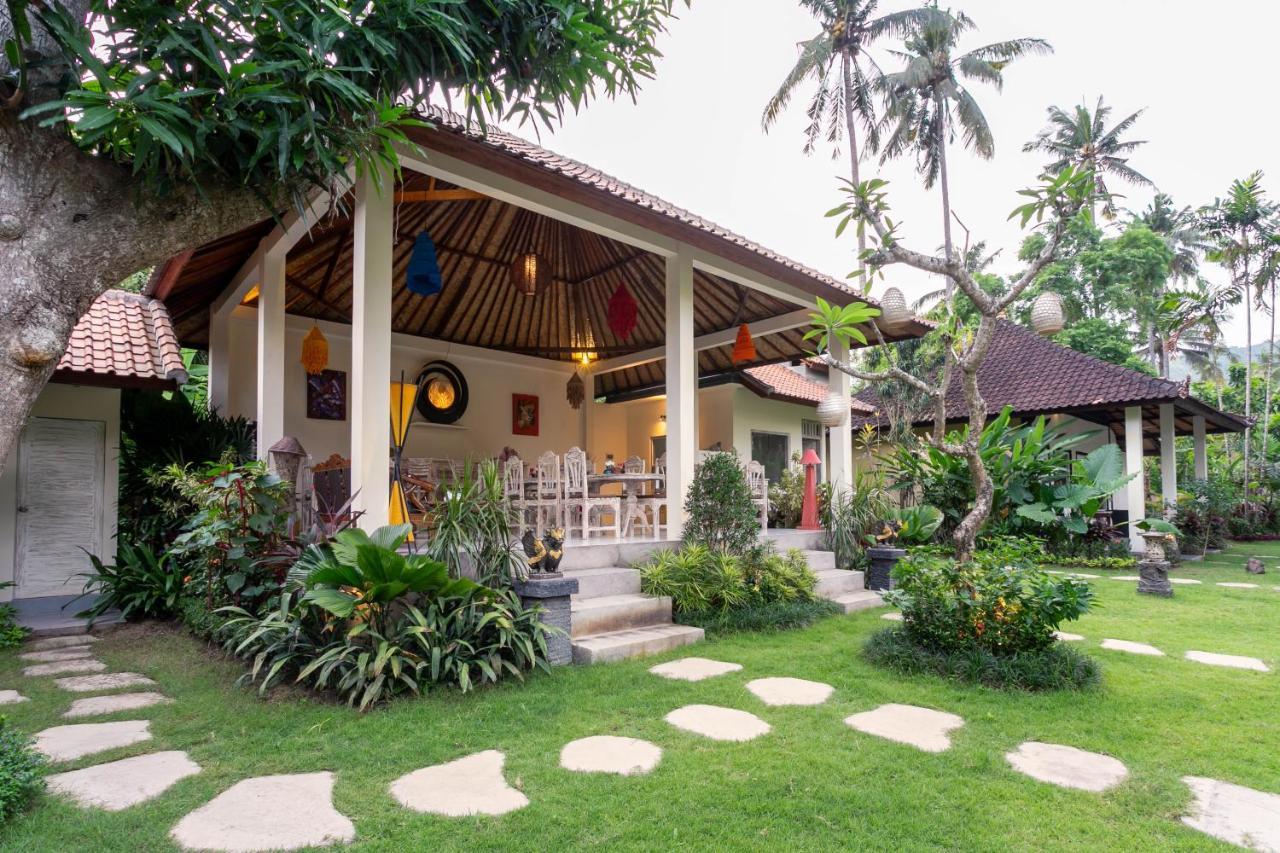 Utama Villas Beach Front Candidasa Exterior foto